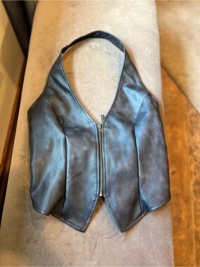 SHEIN Black Faux Leather Halter Zip Vest With Lace up Back